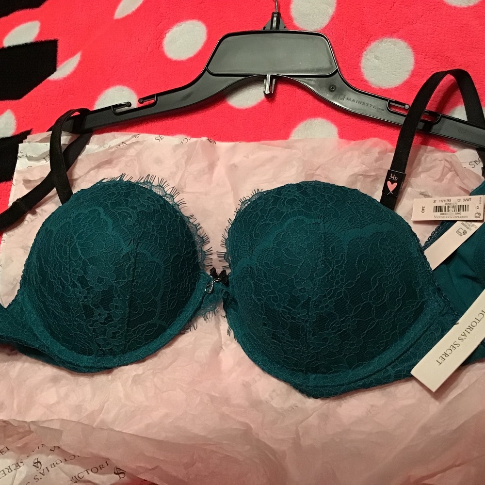 Beautiful Victoria’s Secret Pushup 34D NWT, warm forest green lace
